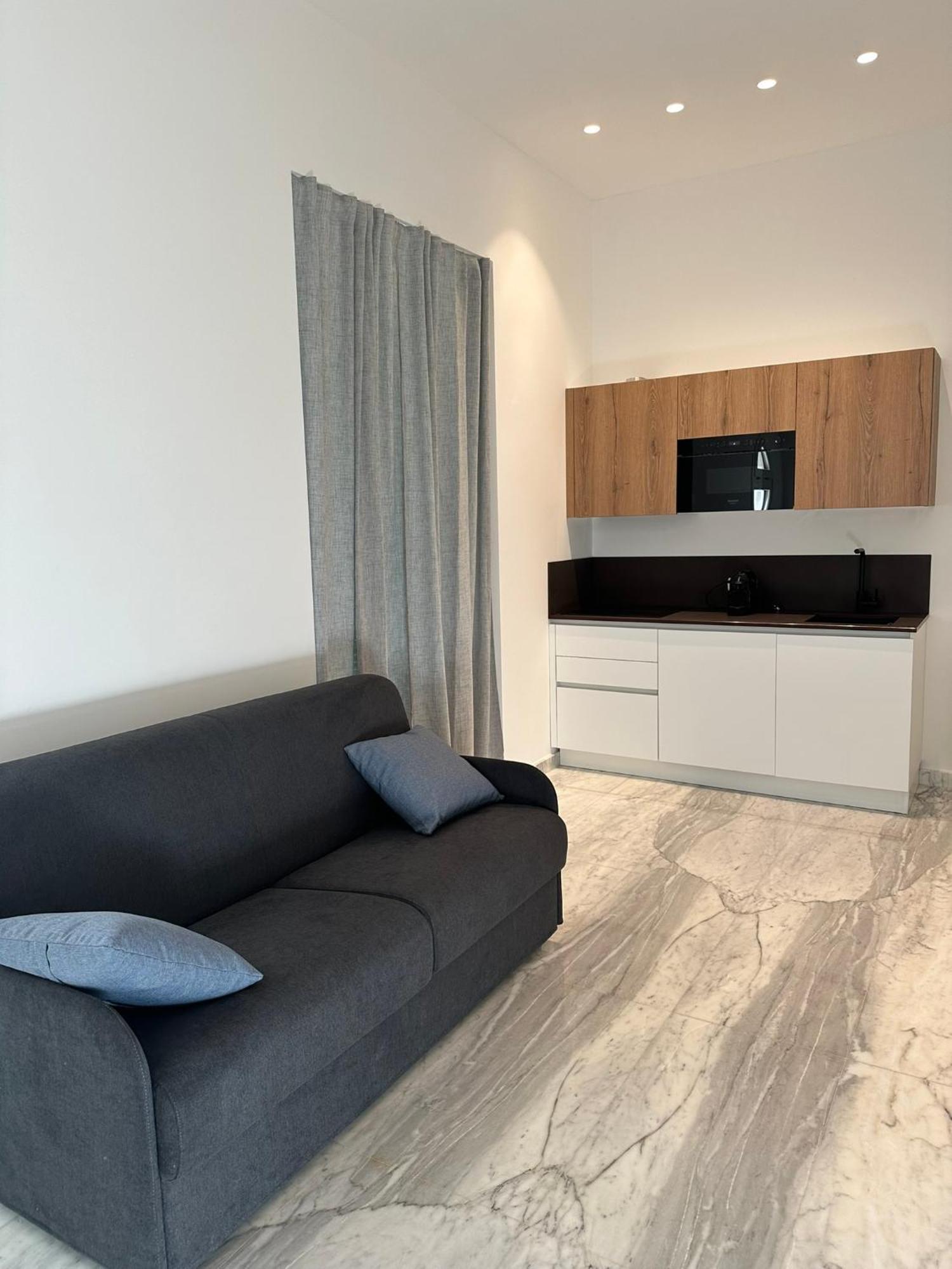Lily Apartment *