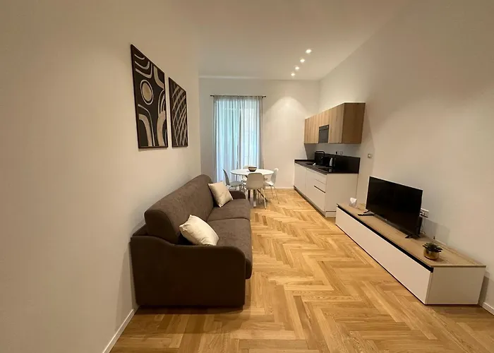 Lily Suite