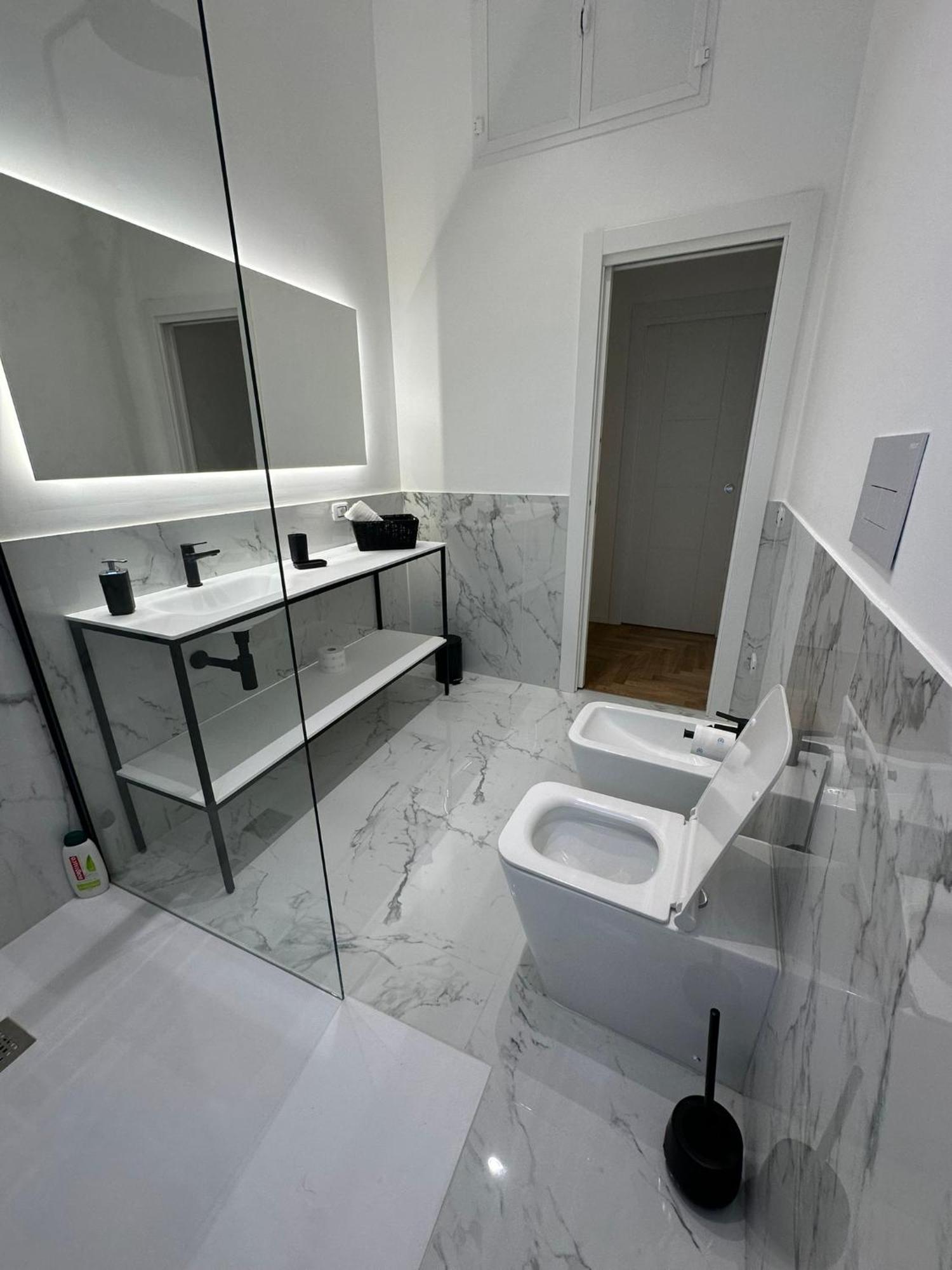 Lily Apartment